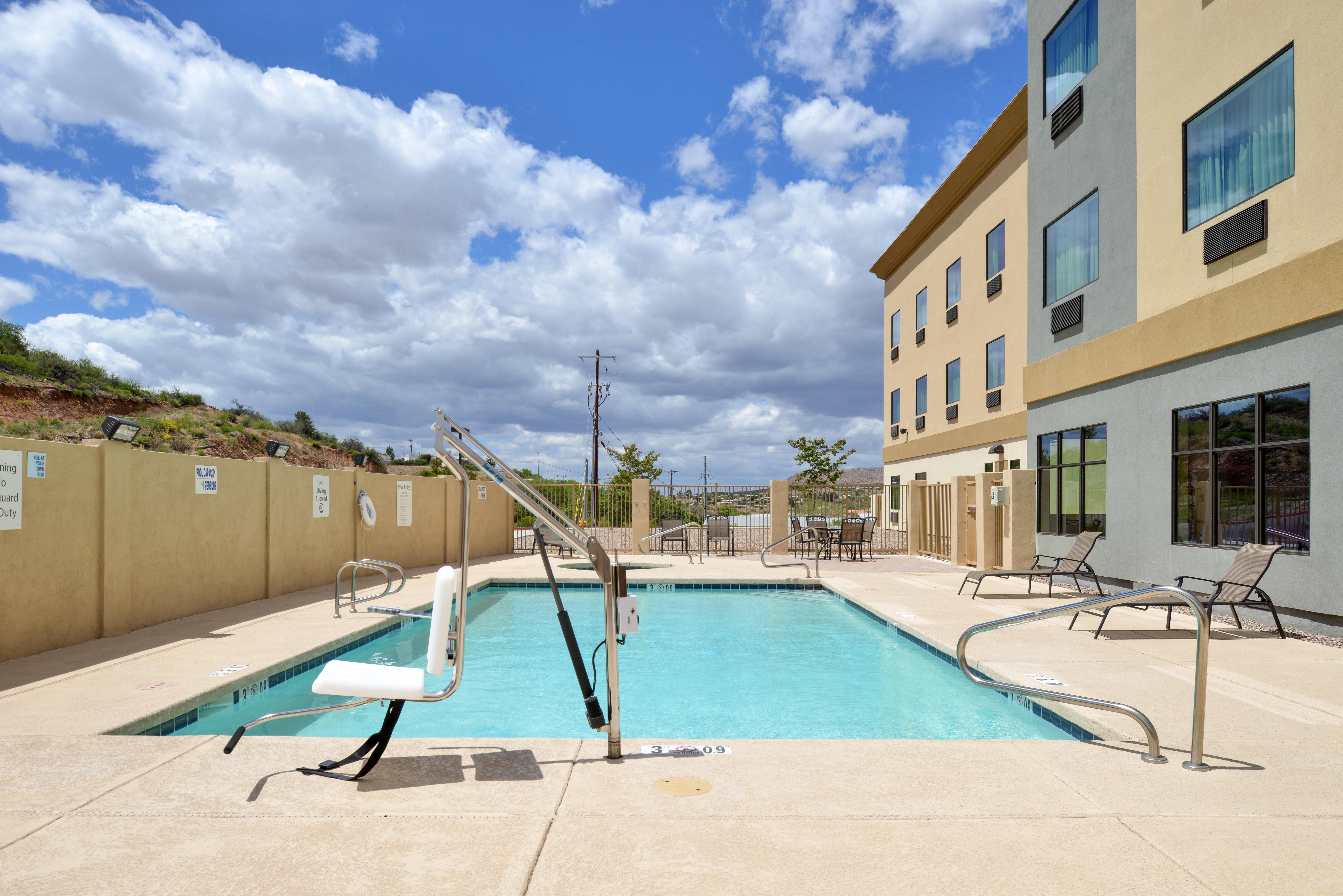 Holiday Inn Express & Suites Globe By Ihg Exteriér fotografie