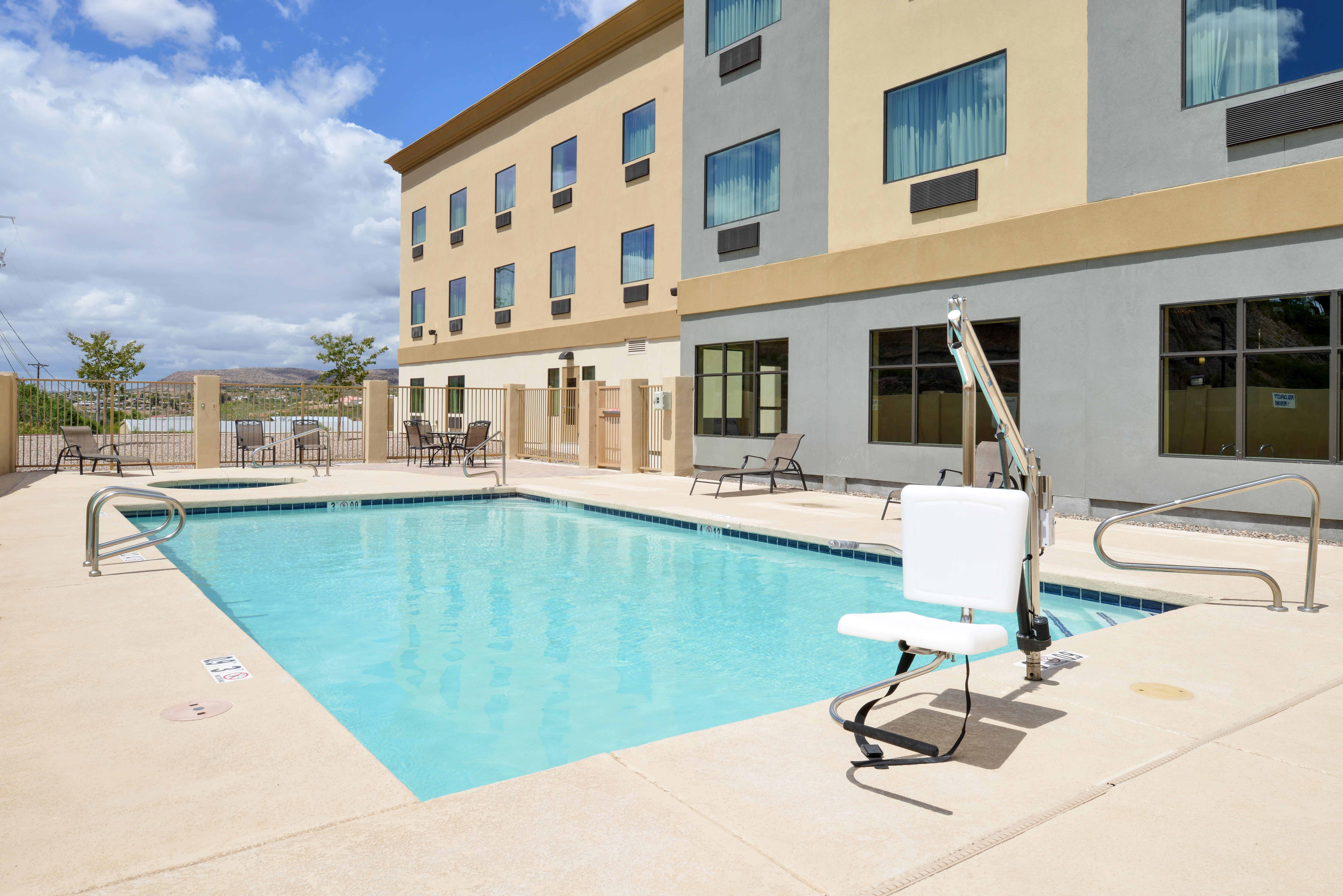 Holiday Inn Express & Suites Globe By Ihg Exteriér fotografie